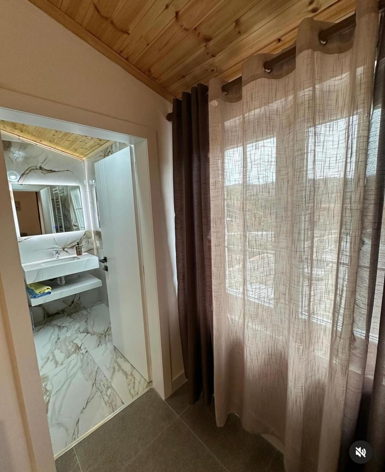Qyteza Guest House & Camping Shkoder Bagian luar foto