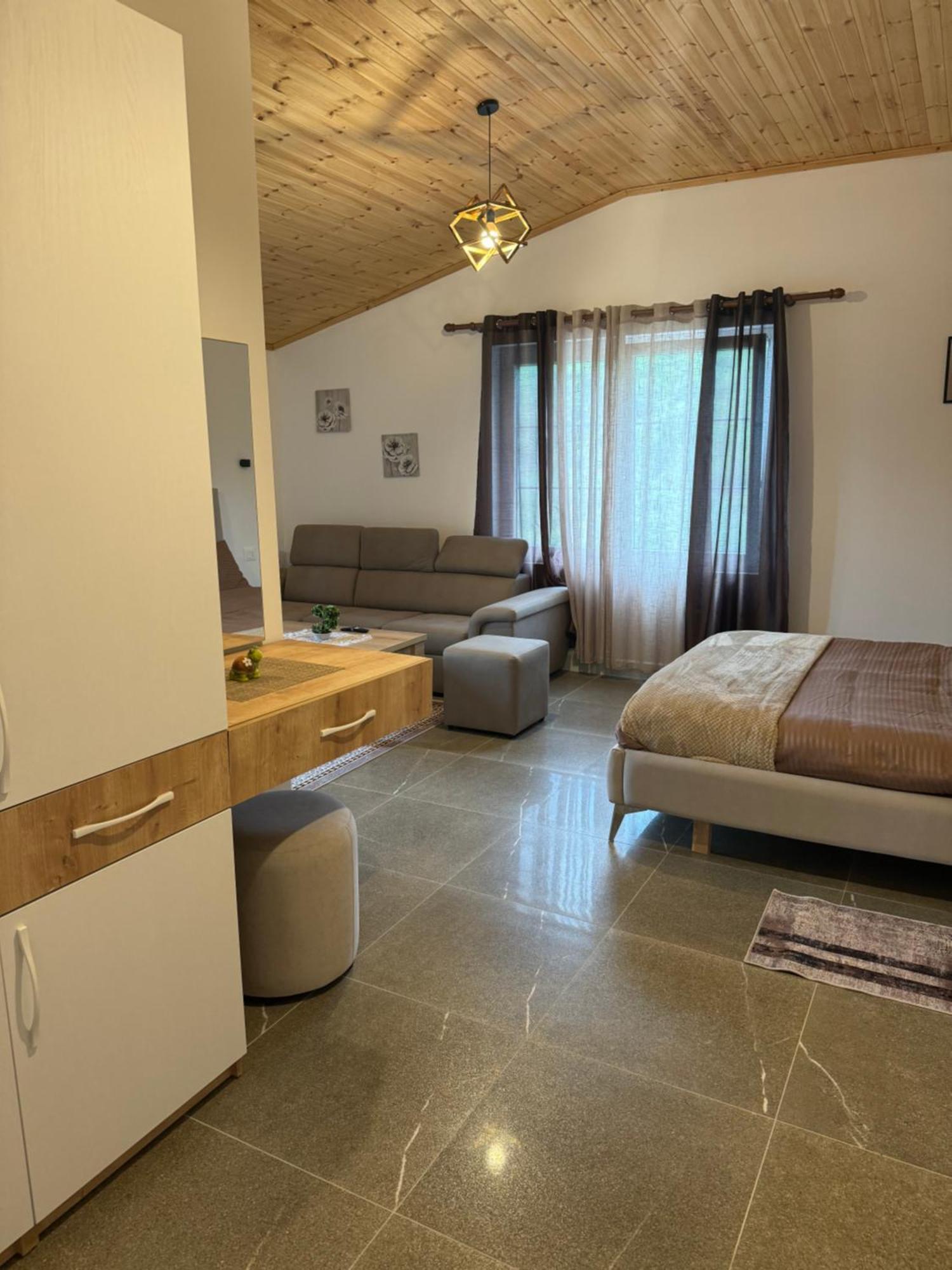 Qyteza Guest House & Camping Shkoder Bagian luar foto